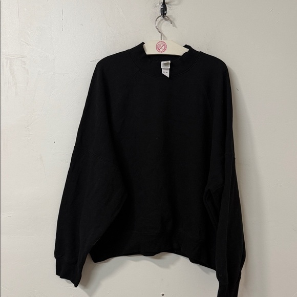PINK Victoria's Secret Black Crewneck Sweater - Picture 1 of 2